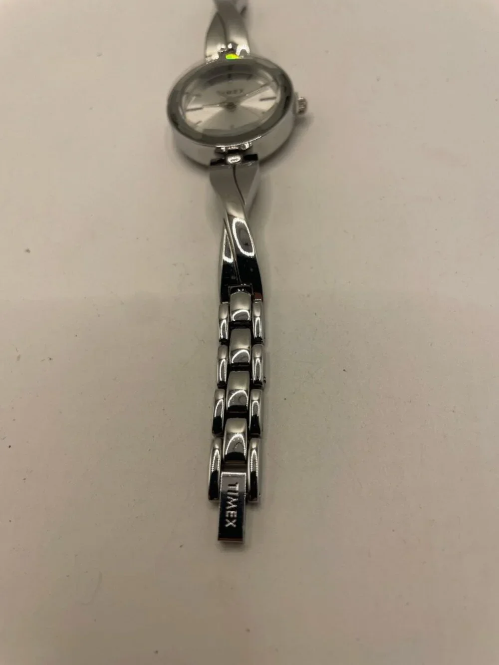 Timex TW2T49400JI - Womens Silver Tone Bracelet Watch, 26mm